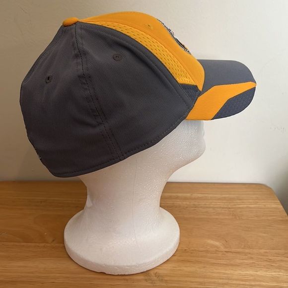 Reebok 🦬Buffalo Sabres NHL Hat - Picture 4 of 6